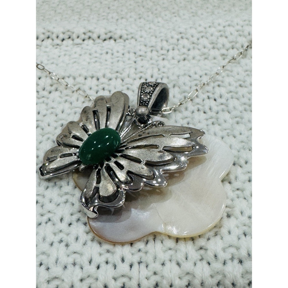 Silver Tone Butterfly Mother of Pearl Green Stone Necklace 16" - Picture 2 of 3